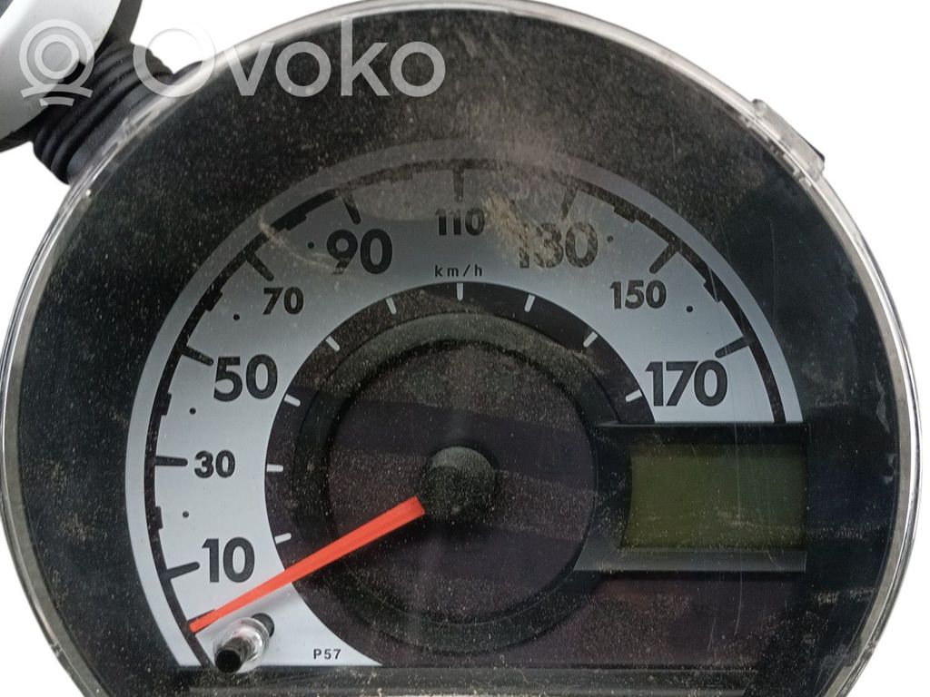 Toyota Aygo AB10 Vitezometru (grup de instrumente) 