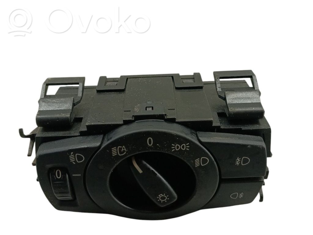 Light switch   61316932798