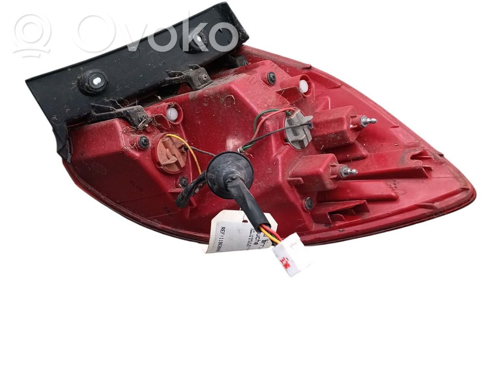 Rear/tail lights   92410A2000