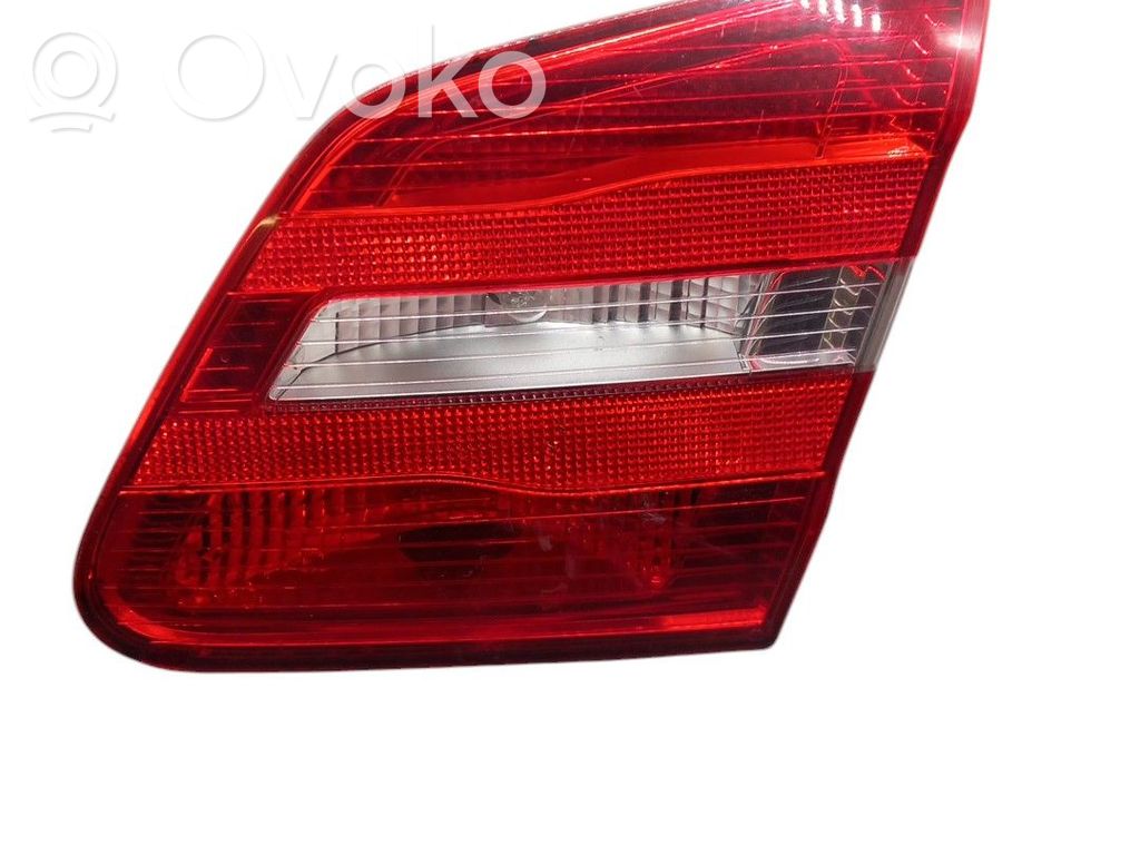 Mercedes-Benz B W246 W242 Luci posteriori del portellone del bagagliaio 