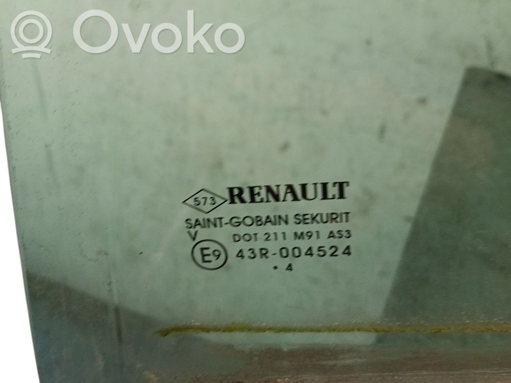 Renault Megane III Luna de la puerta trasera 