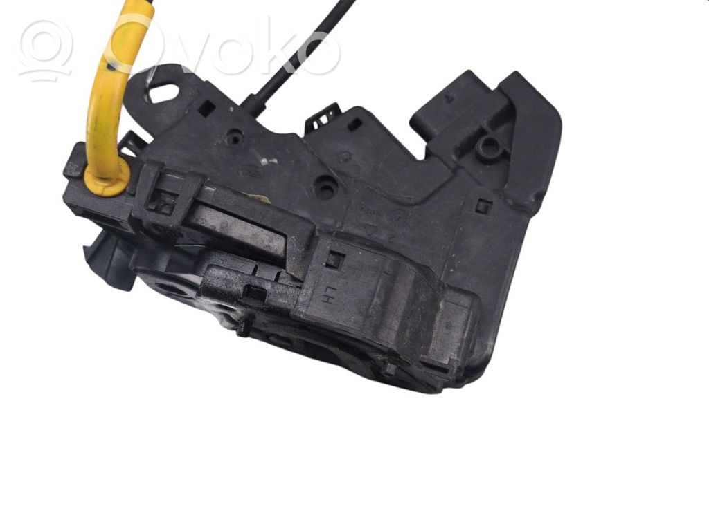 Cerradura de puerta trasera   9832797580