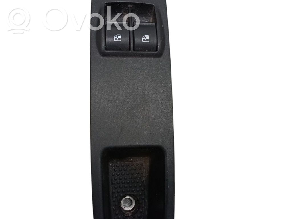 Interruptor del elevalunas eléctrico   735500050