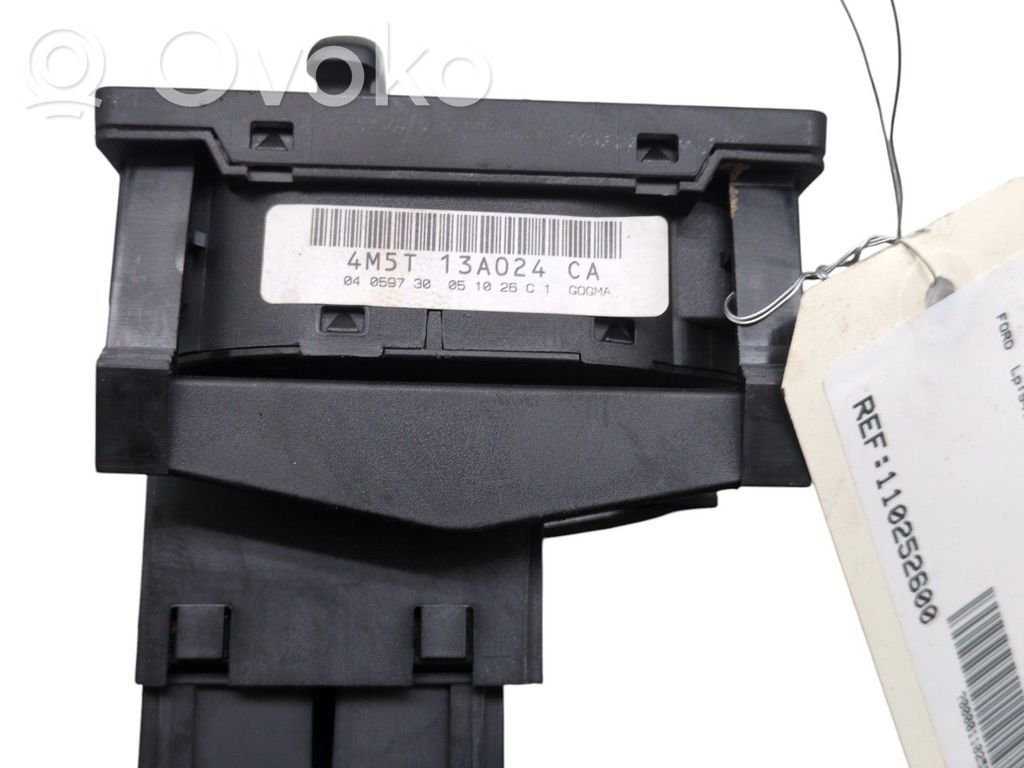 Ford Focus Light switch 