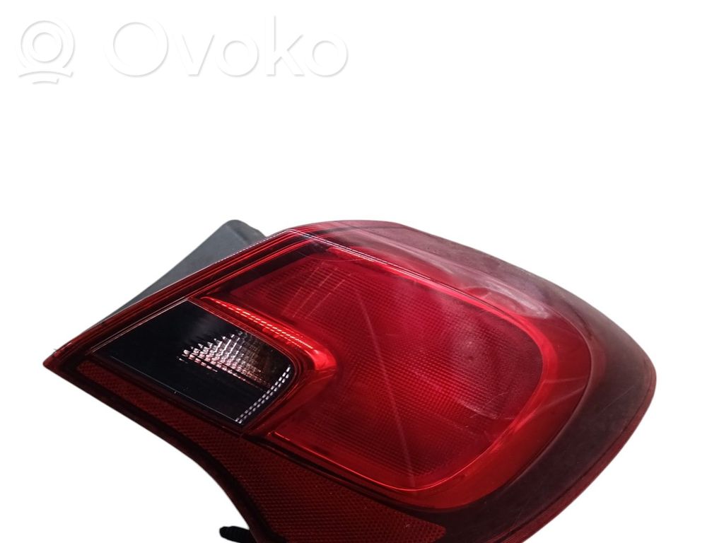 Rear/tail lights   39090649