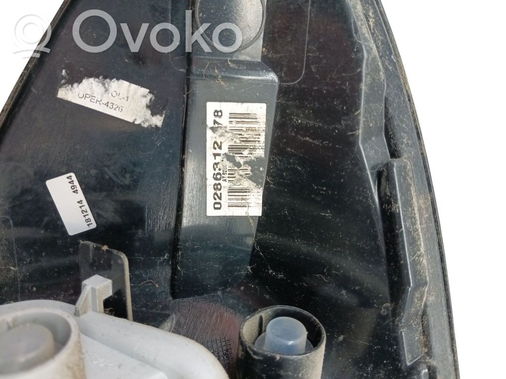 Rear/tail lights   265509762R