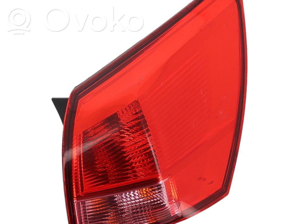 Rear/tail lights   26554EY00A