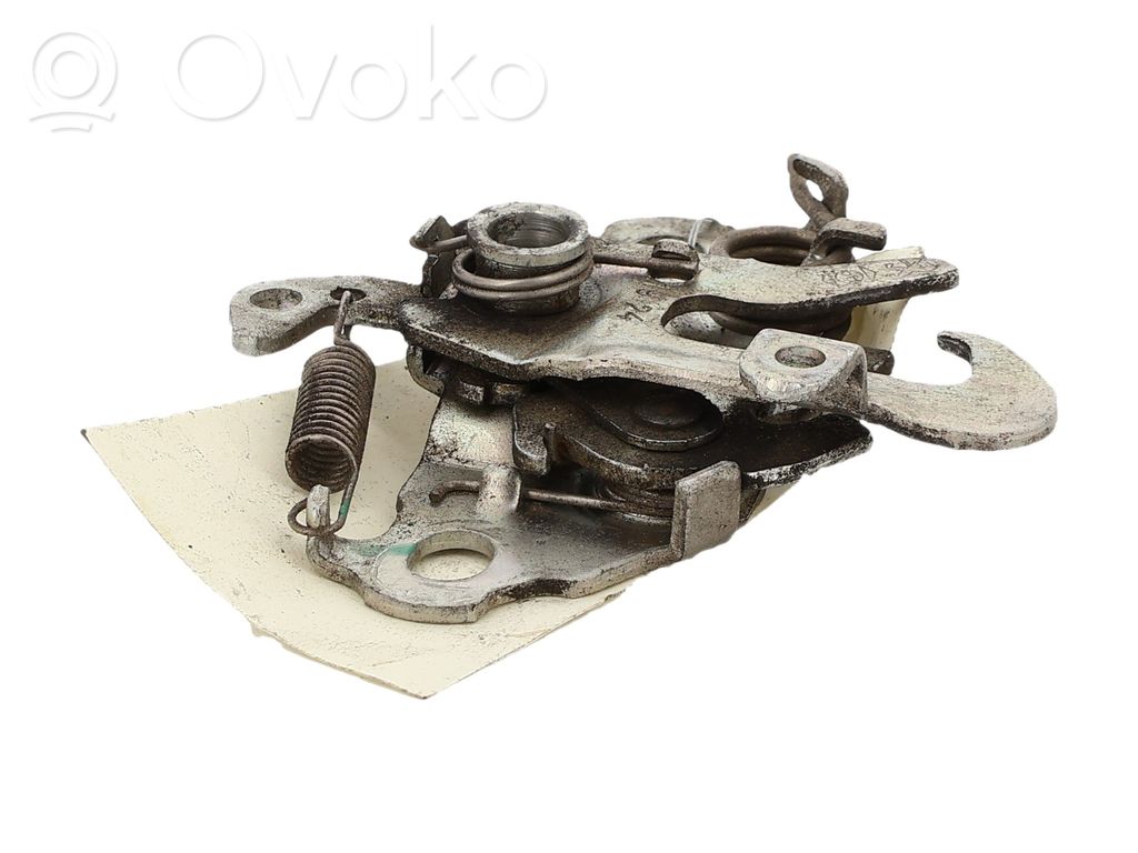 Spyna variklio dangčio   9836185880