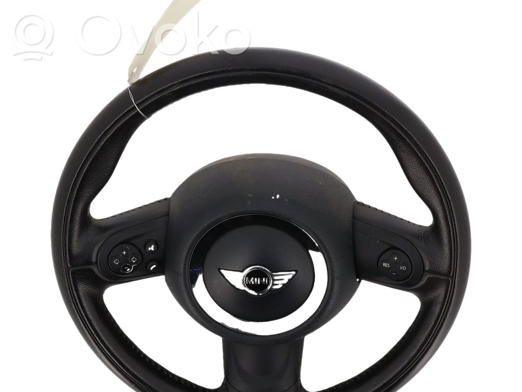Lenkrad   32302752916
