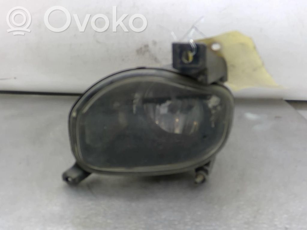 Toyota Avensis T250 Światło przeciwmgłowe przednie 