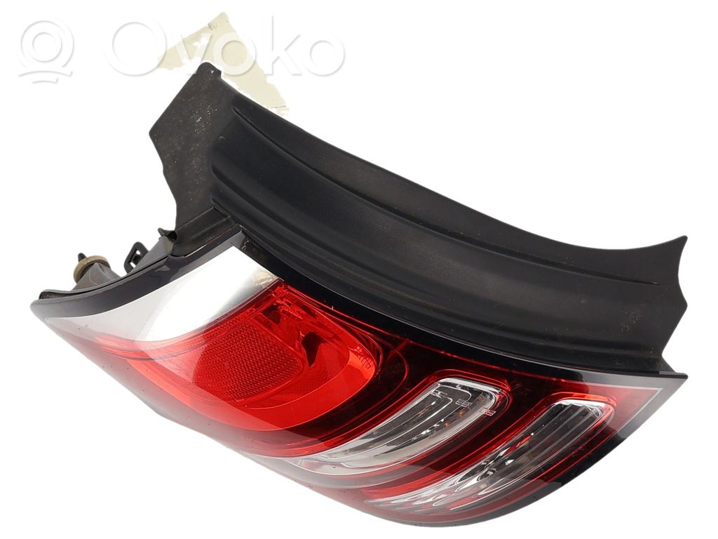 Rear/tail lights   9803928880