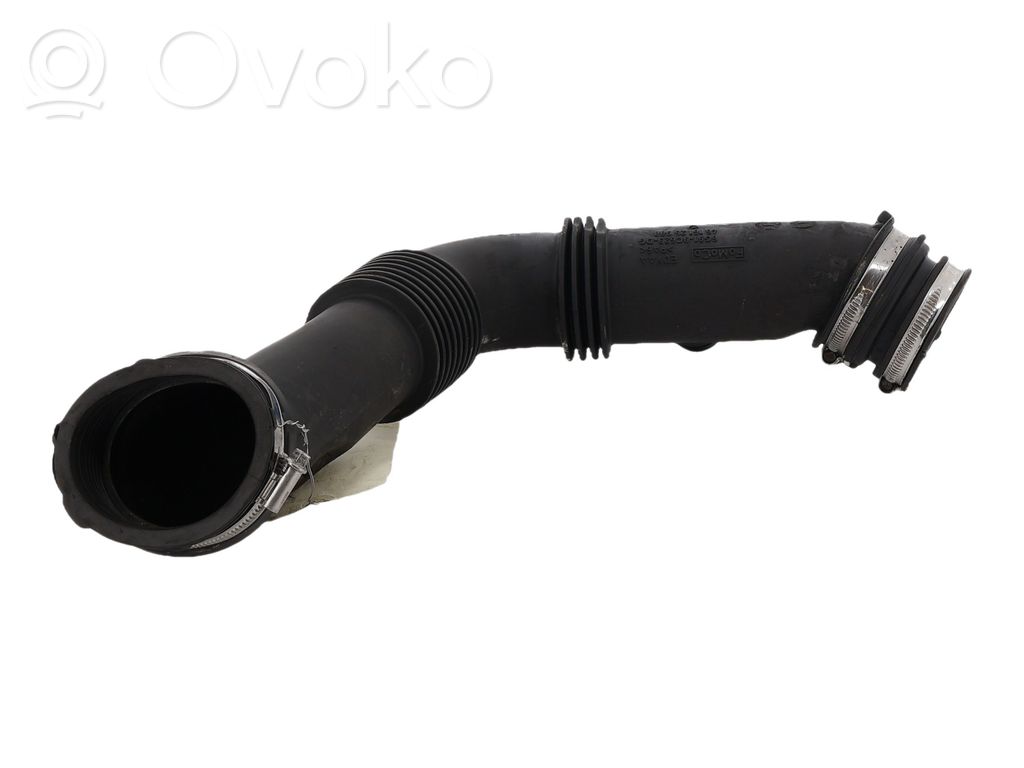 Turboahtimen ilmanoton letku   1464366