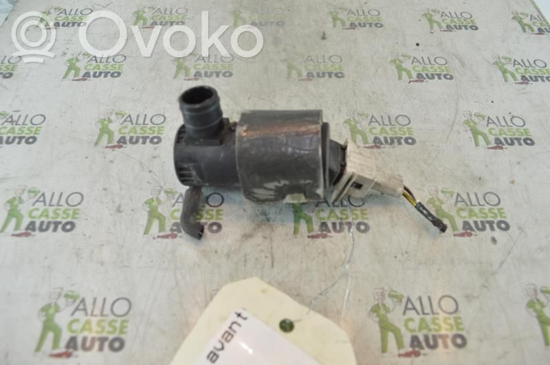 Ford Focus Pompa lavavetri parabrezza/vetro frontale 