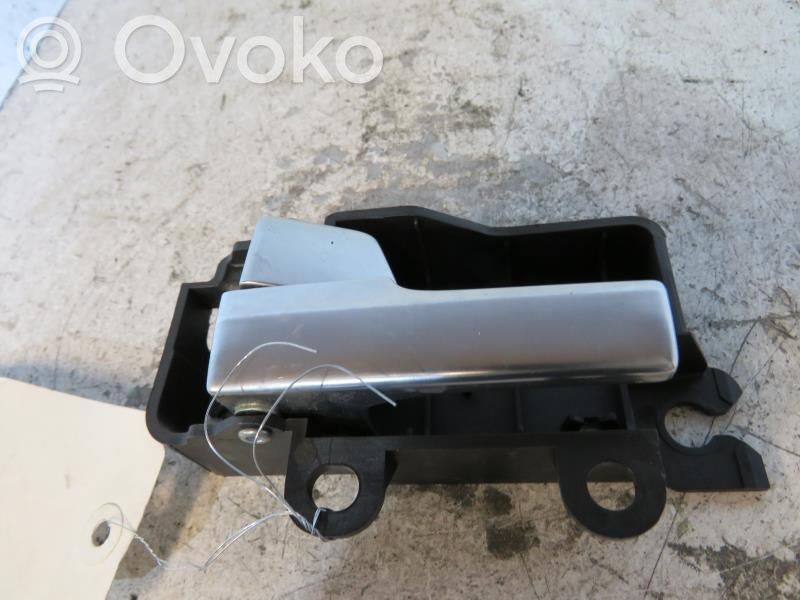Ford C-MAX I Manecilla interna puerta delantera 