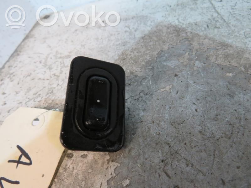 Opel Corsa C Interruptor del elevalunas eléctrico 