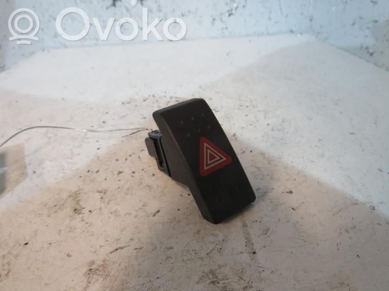 Suzuki SX4 Botón interruptor de luz de peligro 
