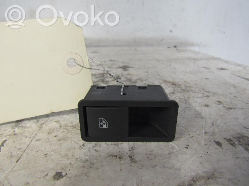 Opel Astra H Interruptor del elevalunas eléctrico 