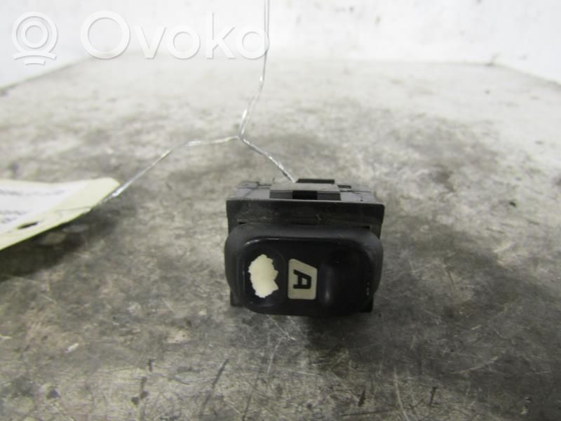 Electric window control switch   00006554W4