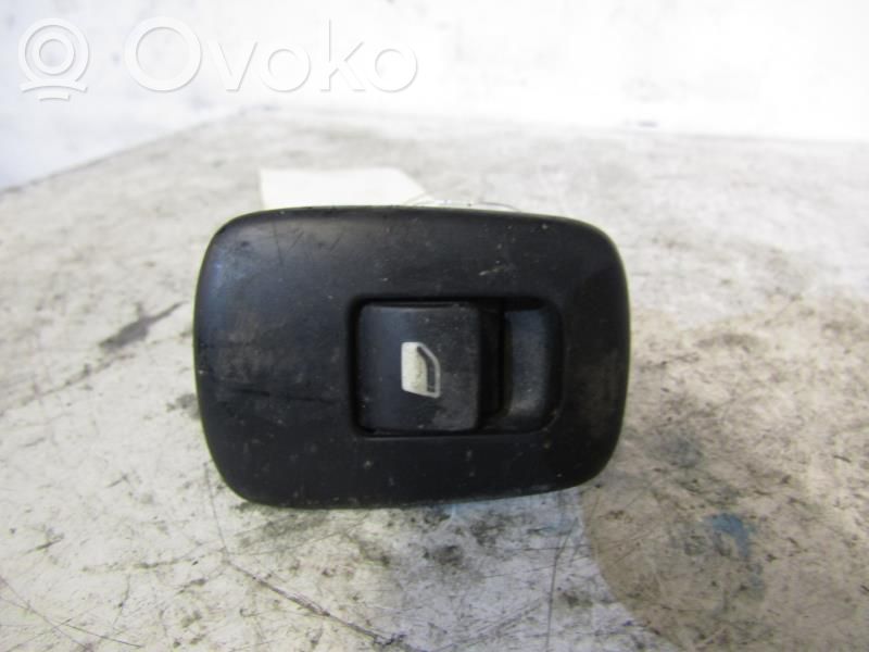 Peugeot 207 Electric window control switch 