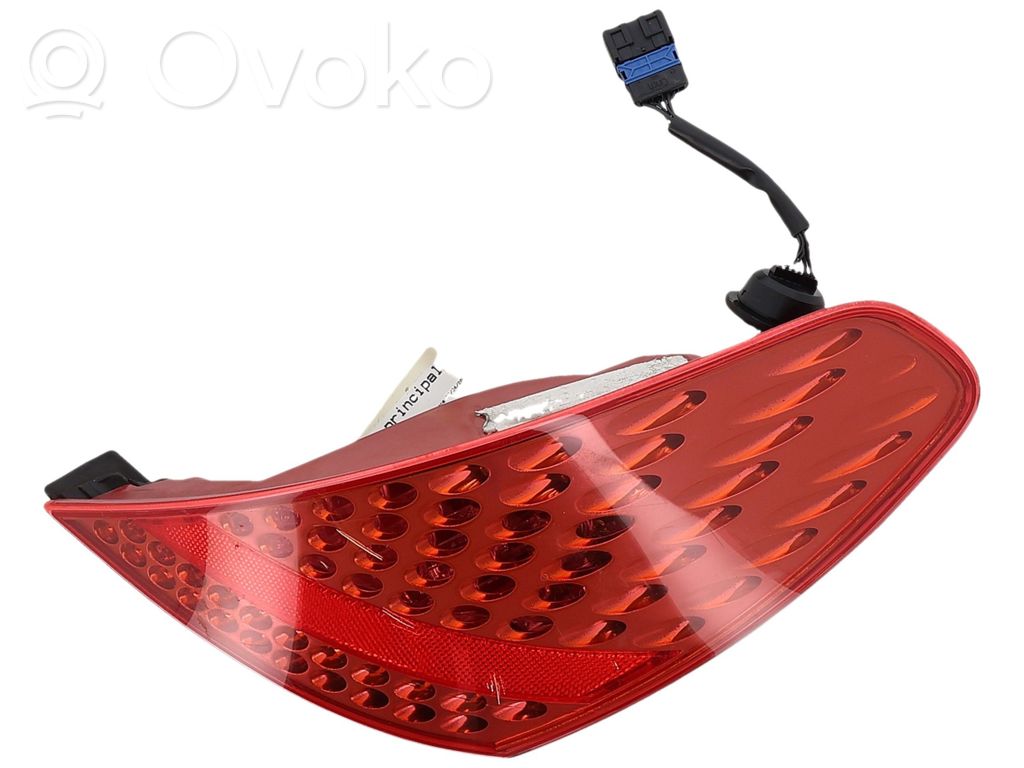 Lampa tylna   6350X4