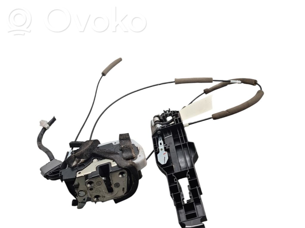 Nissan Juke I F15 Serratura portiera anteriore 