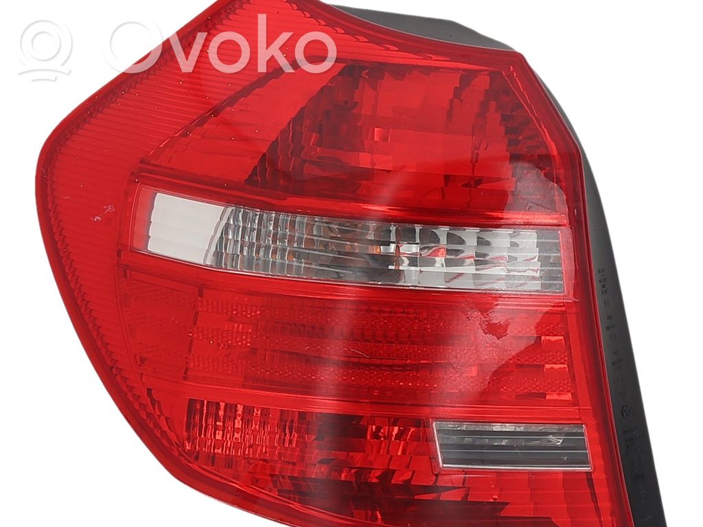 BMW 1 E81 E87 Задний фонарь в кузове 