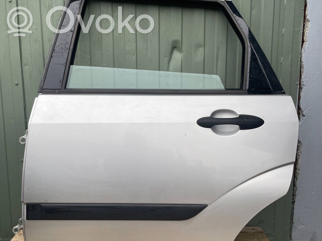 Rear door