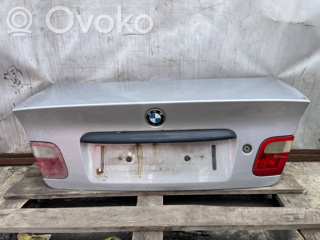 Tailgate/trunk/boot lid
