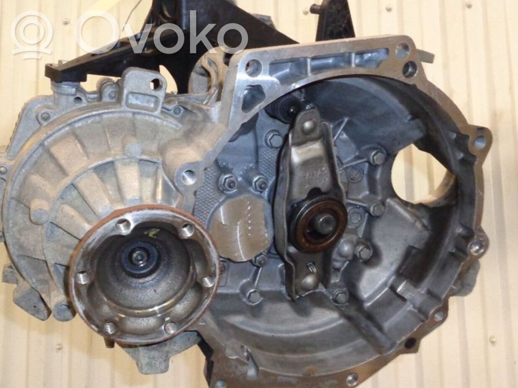 Volkswagen Caddy Scatola del cambio manuale a 5 velocità 