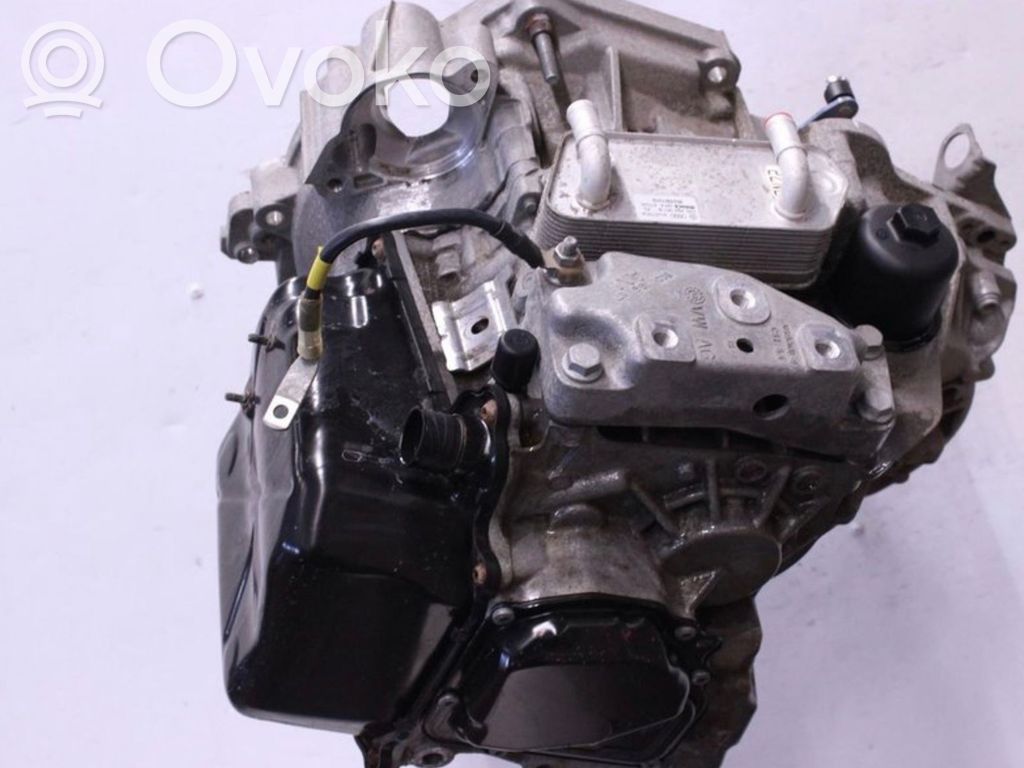 Volkswagen PASSAT B7 Caja de cambios manual de 5 velocidades 