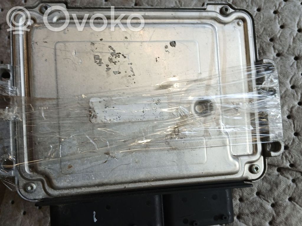 Hyundai Santa Fe Unidad de control/módulo ECU del motor 