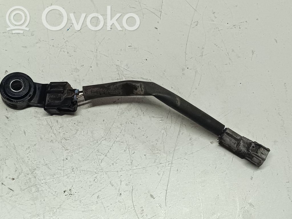 Toyota RAV 4 (XA40) Nakutusanturi 