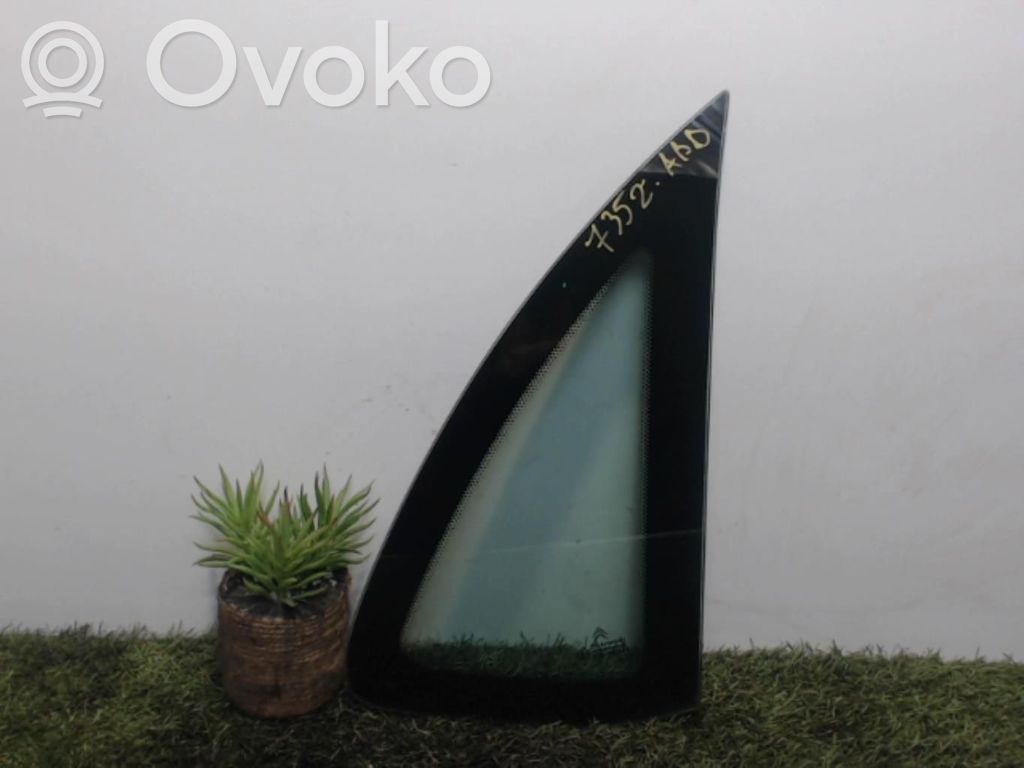 Rear side window   9204H0,9204H0