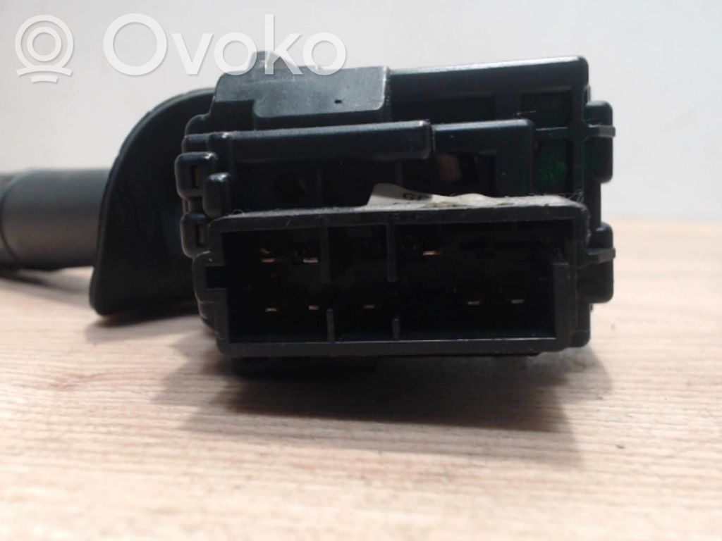 Peugeot 405 Pulsanti/interruttori sul volante 