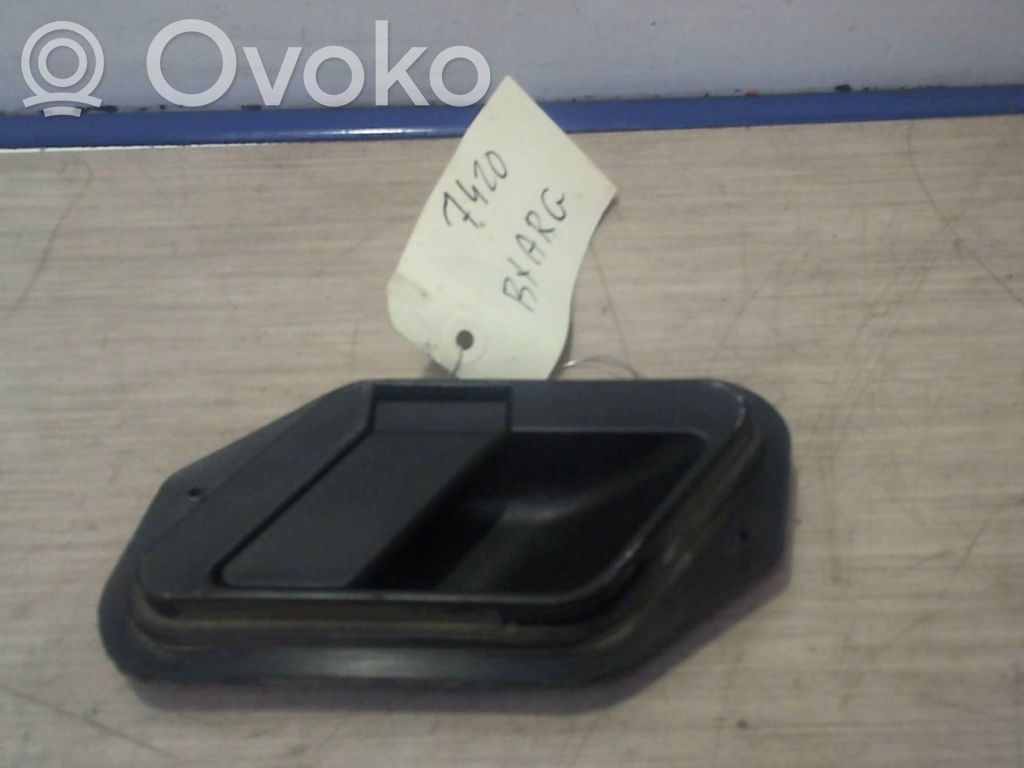 Rear door interior handle