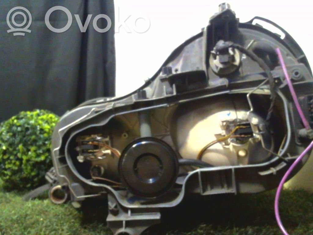 Scheinwerferglas   2108200461,2108200461