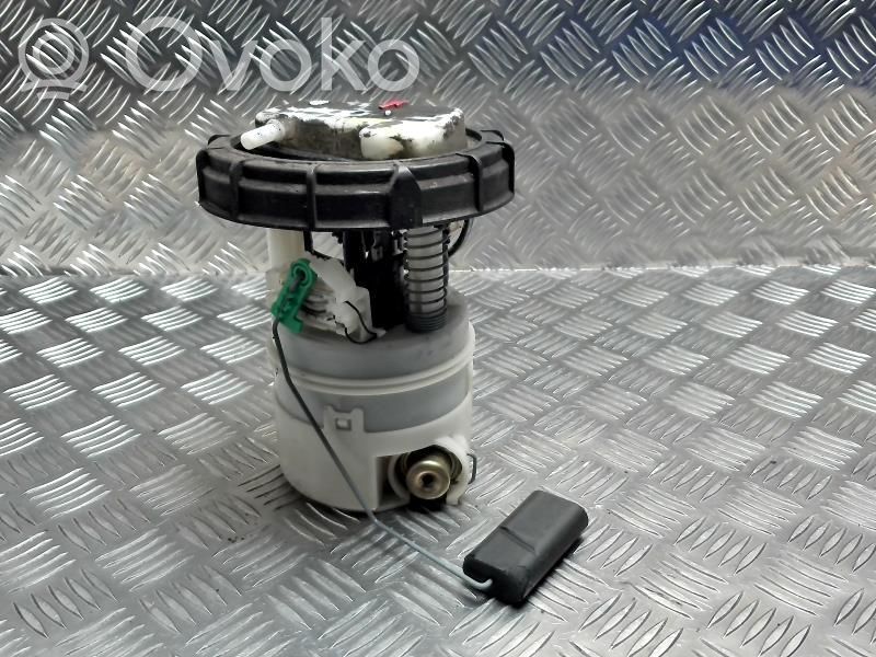 Renault Twingo I Pompa carburante immersa