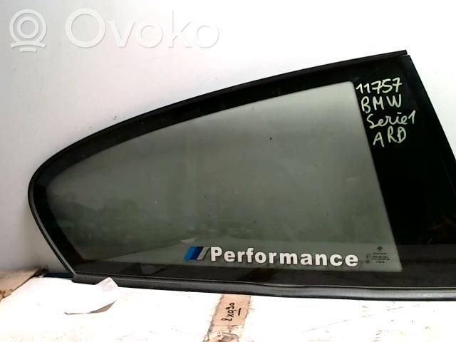 BMW 1 E81 E87 Rear side window 