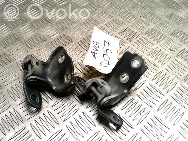KIA Venga Set di cerniere portiera anteriore 