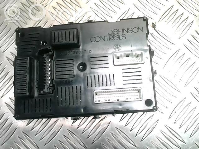 Nissan Micra C+C Fuse box set 