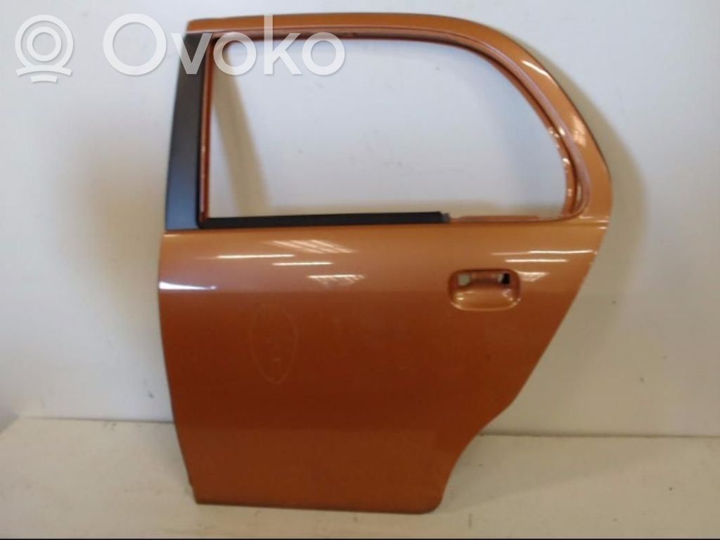 Daihatsu Trevis Puerta trasera 
