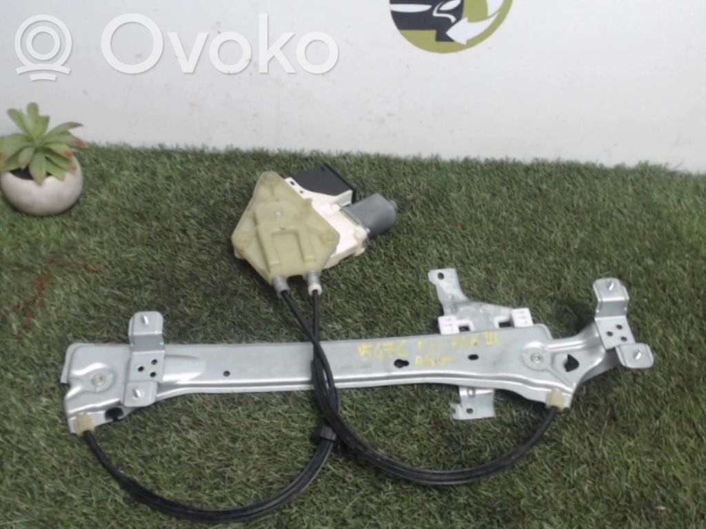 Renault Megane III Meccanismo di sollevamento del finestrino posteriore senza motorino