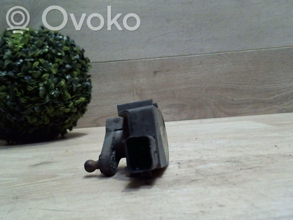 Sensor