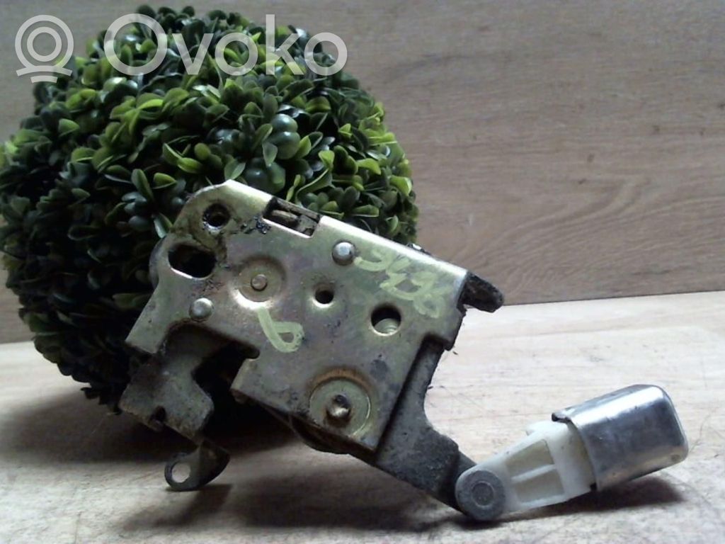 Citroen C15 Priekšpusē slēdzene 