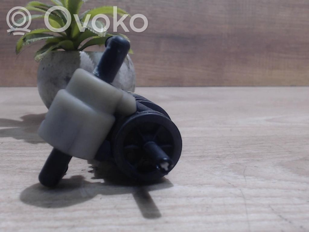 SsangYong Actyon Windscreen/windshield washer pump 
