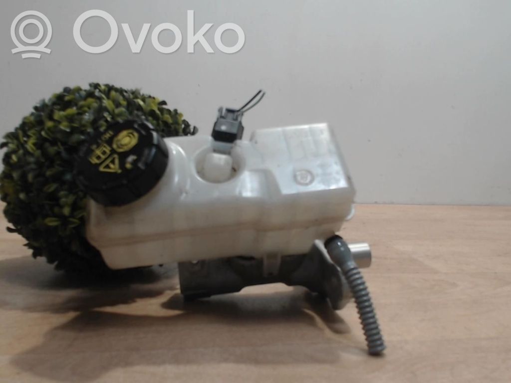 Renault 5 Pääjarrusylinteri 