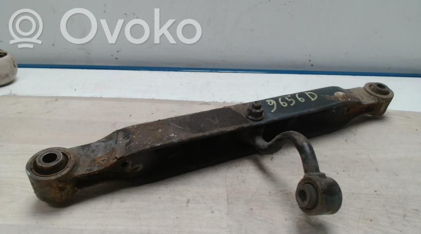 Nissan Qashqai Brazo de suspensión trasero