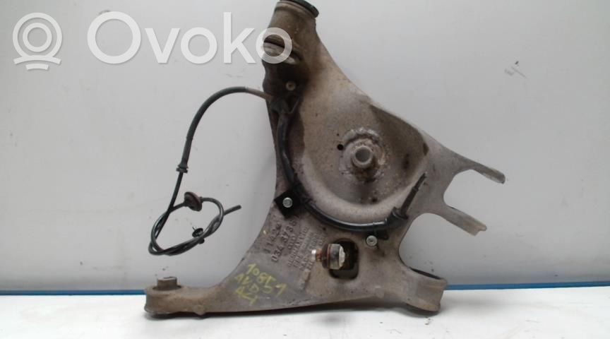 Querlenker Achsschenkel vorne   8E0407151R,8E0407151R