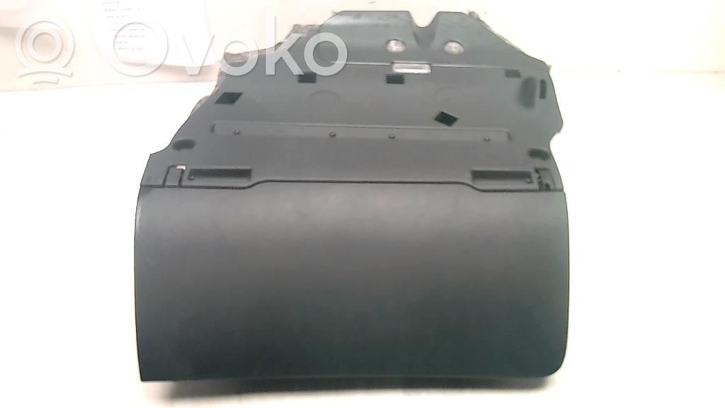 Audi A6 S6 C6 4F Handschuhfach 