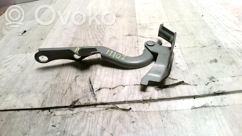 Toyota Corolla Verso E121 Konepellin saranat 